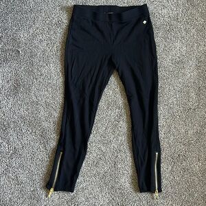 Kate Spade black capri leggings with zipper detail -sz 10